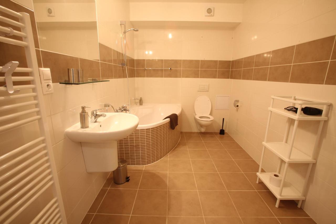 Apartment Park Radouc - 60M2 Mladá Boleslav Kültér fotó